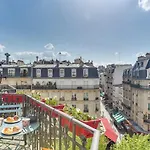Parisian Apartment In Montmarte By Guestready